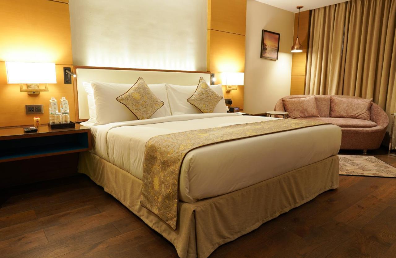 Gokulam Grand Trivandrum Thiruvananthapuram Exterior photo